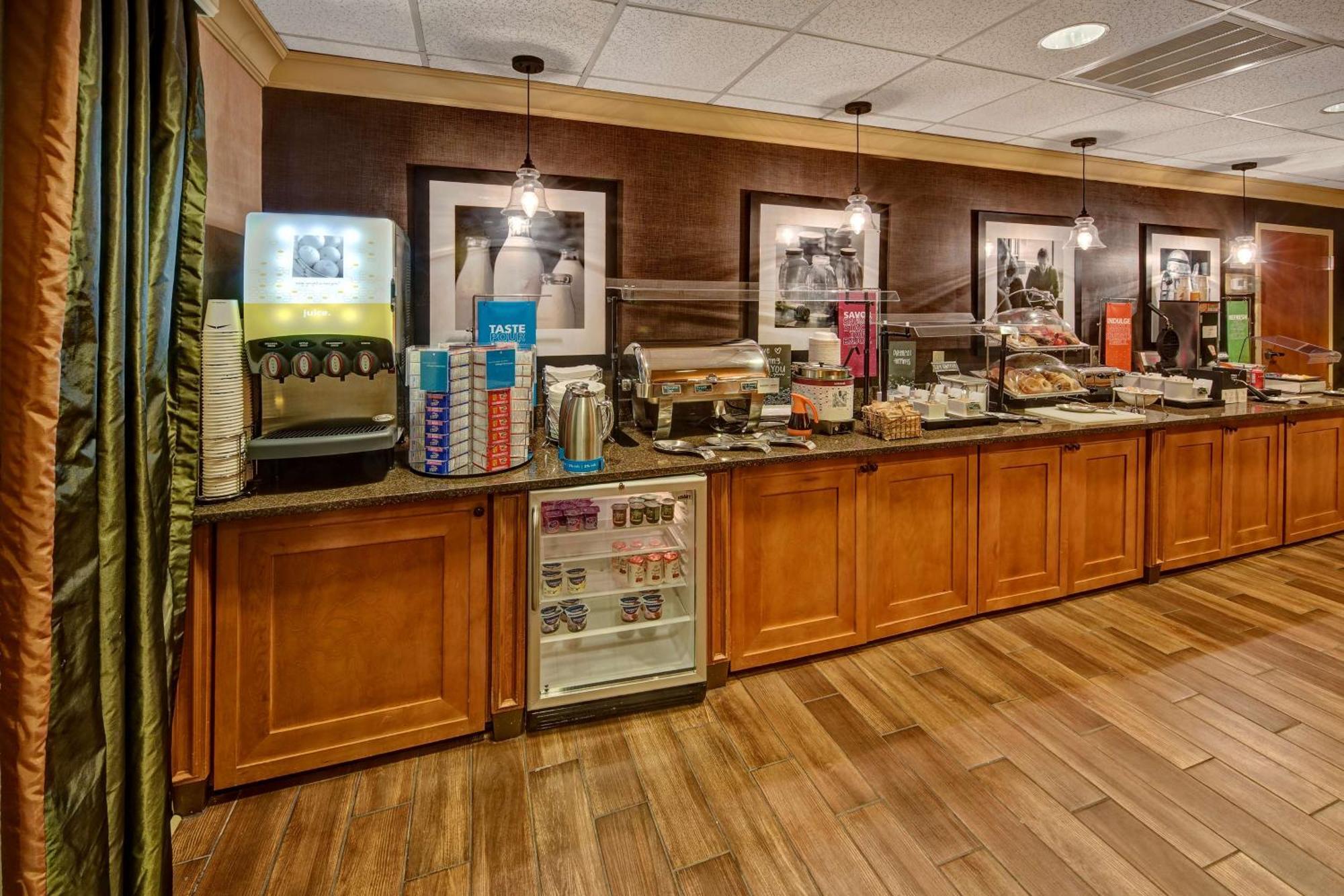 Hampton Inn Concord/Kannapolis Exterior photo
