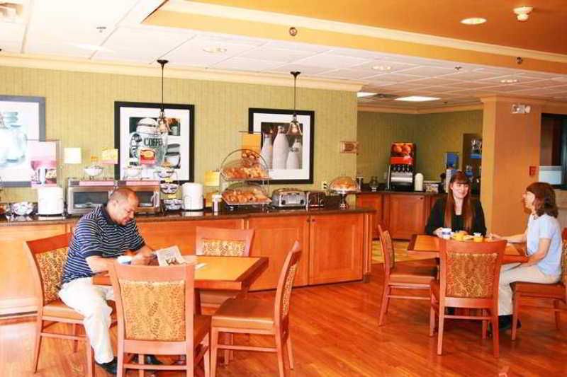 Hampton Inn Concord/Kannapolis Restaurant photo